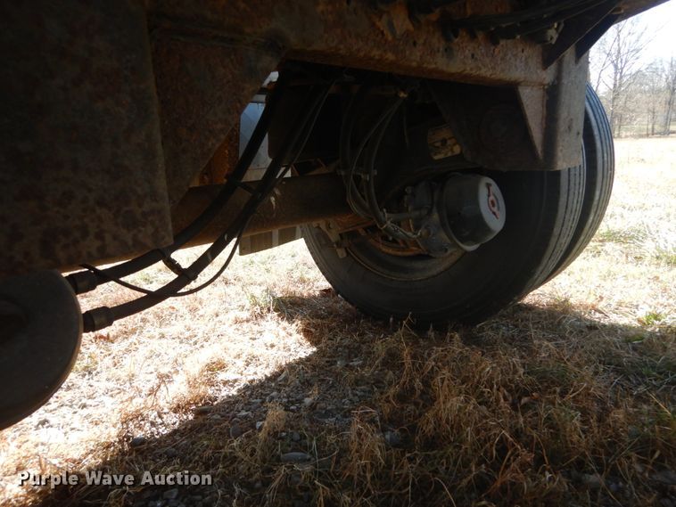 image for item DI1081 2006 Reitnouer Max Miser flatbed trailer