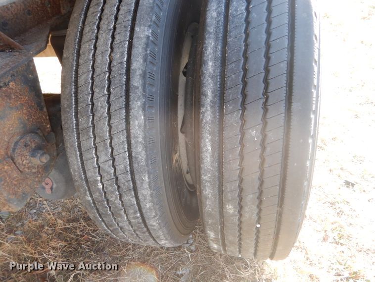 image for item DI1081 2006 Reitnouer Max Miser flatbed trailer