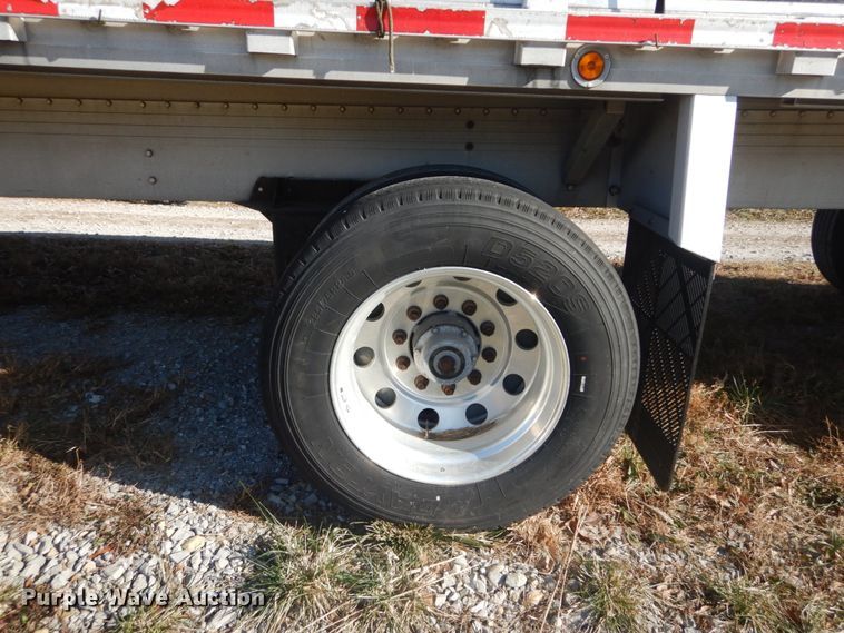 image for item DI1081 2006 Reitnouer Max Miser flatbed trailer