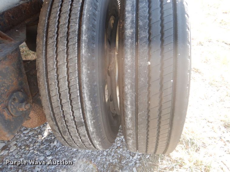 image for item DI1081 2006 Reitnouer Max Miser flatbed trailer