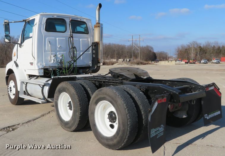 image for item DI3986 2007 Sterling A-Line  semi truck