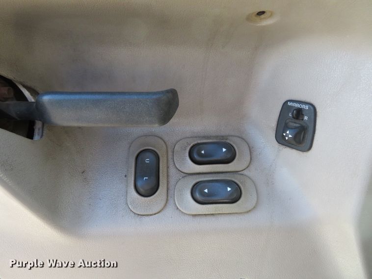 image for item DI3986 2007 Sterling A-Line  semi truck