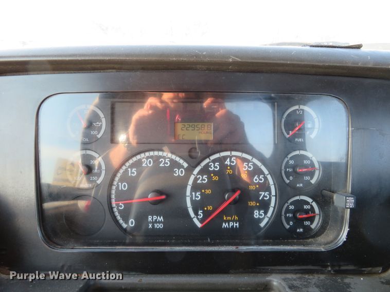 image for item DI3986 2007 Sterling A-Line  semi truck