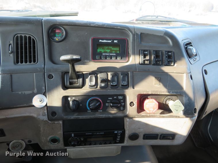 image for item DI3986 2007 Sterling A-Line  semi truck