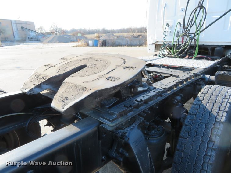 image for item DI3986 2007 Sterling A-Line  semi truck