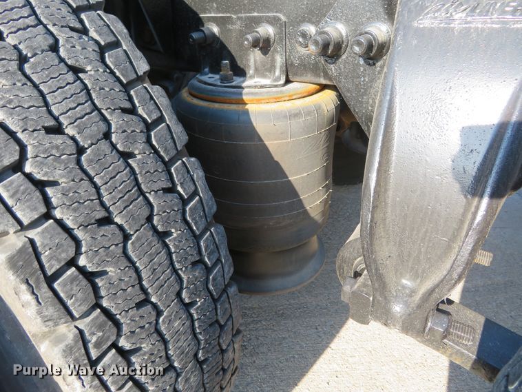 image for item DI3986 2007 Sterling A-Line  semi truck