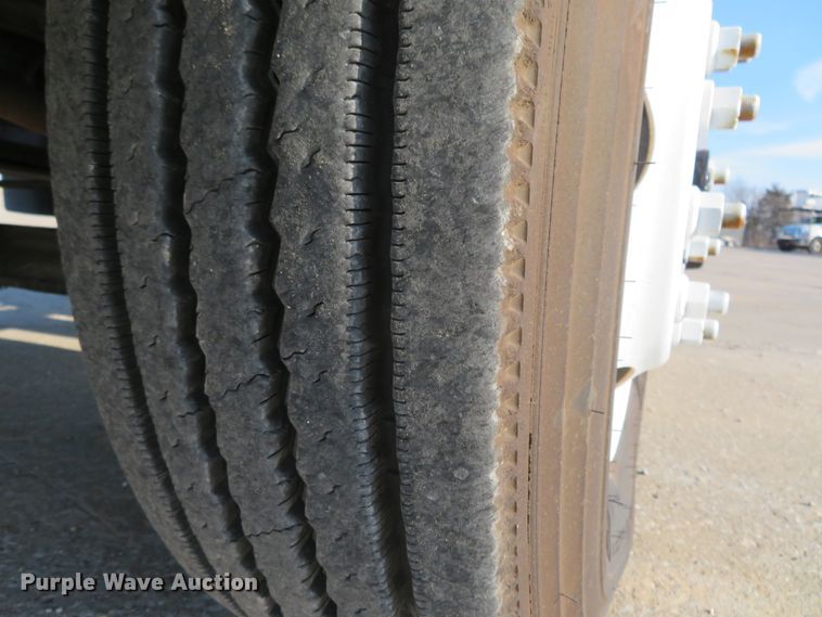 image for item DI3986 2007 Sterling A-Line  semi truck