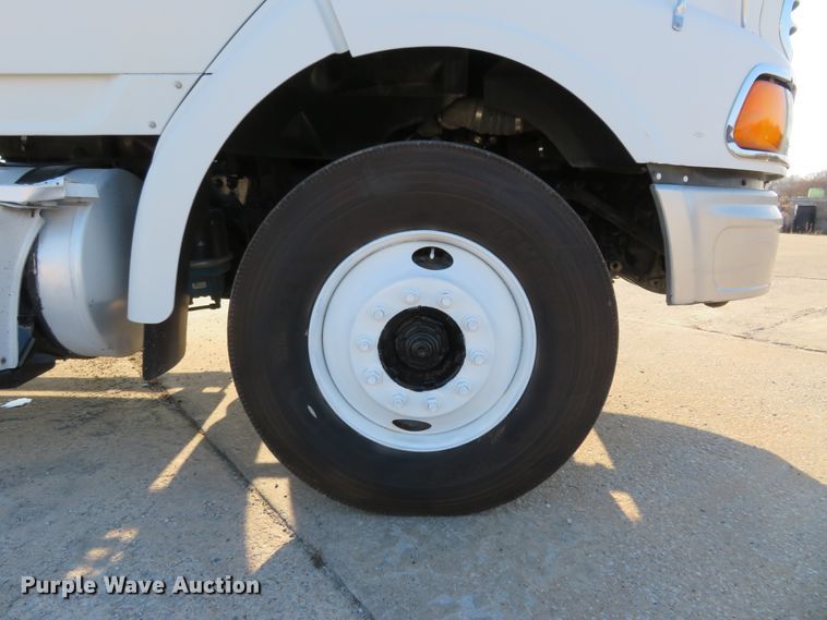 image for item DI3986 2007 Sterling A-Line  semi truck