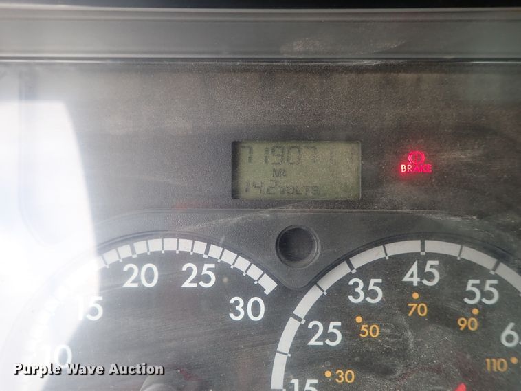 image for item DI7493 2009 Freightliner Cascadia  semi truck