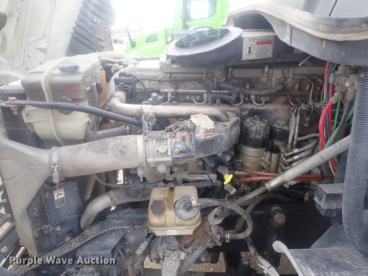 image for item DI7493 2009 Freightliner Cascadia  semi truck