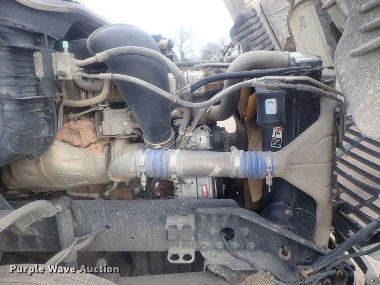 image for item DI7493 2009 Freightliner Cascadia  semi truck