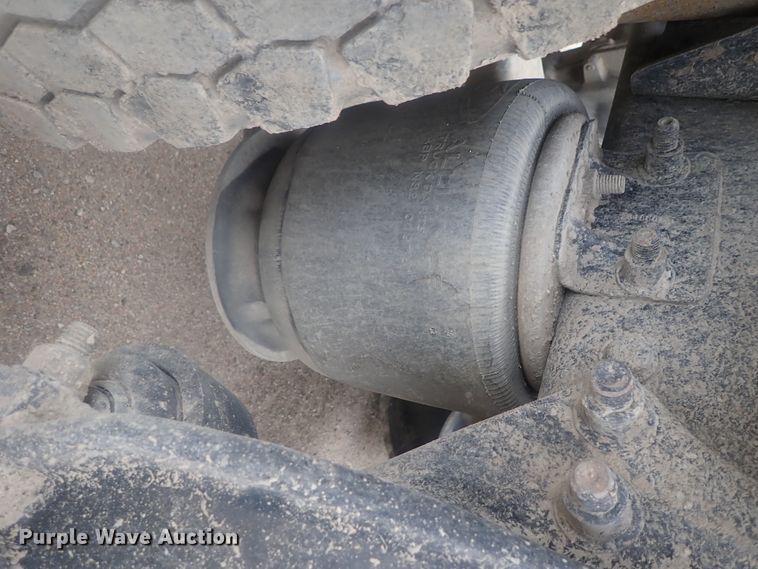 image for item DI7493 2009 Freightliner Cascadia  semi truck