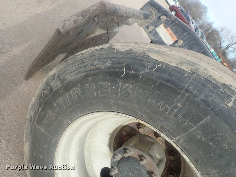 image for item DI7493 2009 Freightliner Cascadia  semi truck