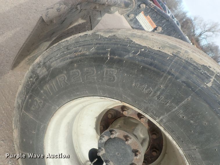 image for item DI7493 2009 Freightliner Cascadia  semi truck