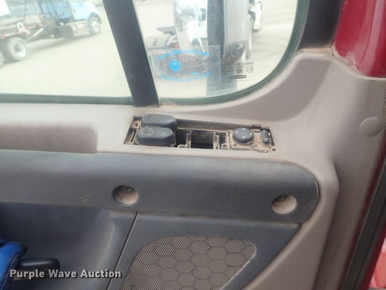 image for item DI7494 2010 Freightliner Cascadia  semi truck