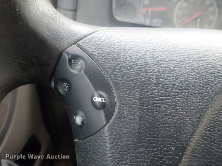 image for item DI7494 2010 Freightliner Cascadia  semi truck