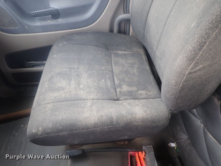 image for item DI7494 2010 Freightliner Cascadia  semi truck