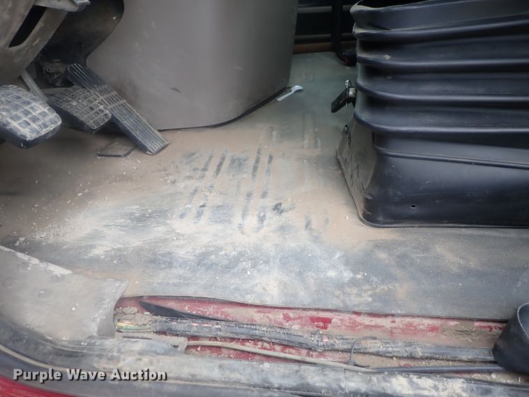 image for item DI7494 2010 Freightliner Cascadia  semi truck