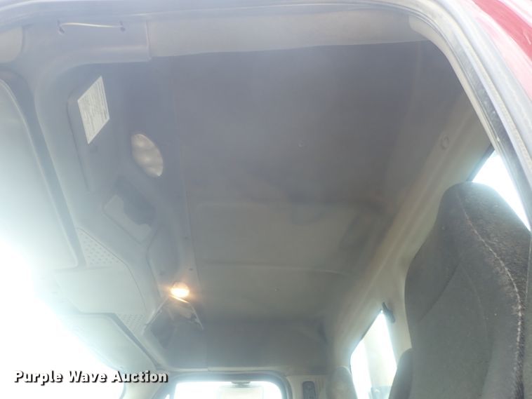 image for item DI7494 2010 Freightliner Cascadia  semi truck