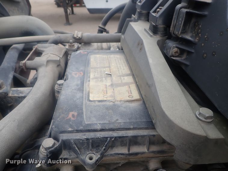 image for item DI7494 2010 Freightliner Cascadia  semi truck