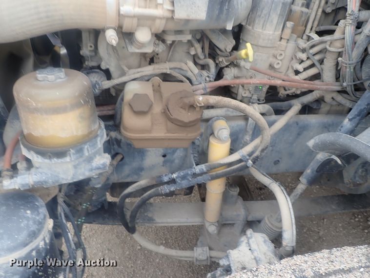 image for item DI7494 2010 Freightliner Cascadia  semi truck