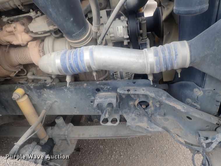 image for item DI7494 2010 Freightliner Cascadia  semi truck