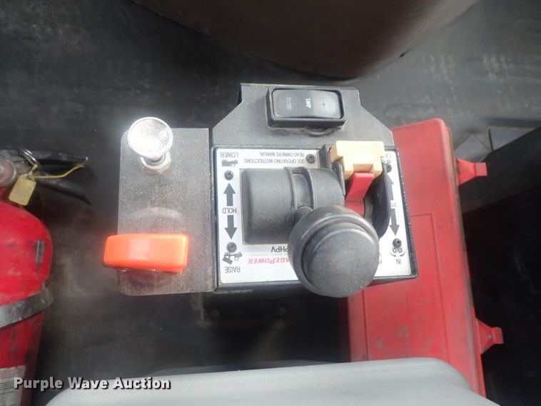 image for item DI7495 2013 Freightliner Cascadia  semi truck