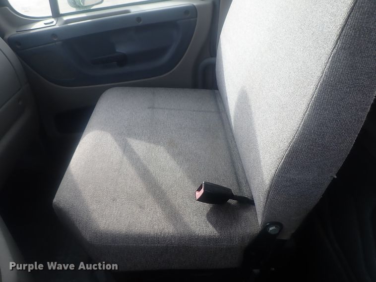 image for item DI7495 2013 Freightliner Cascadia  semi truck