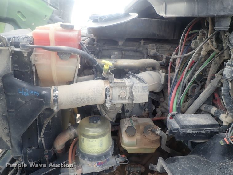 image for item DI7495 2013 Freightliner Cascadia  semi truck