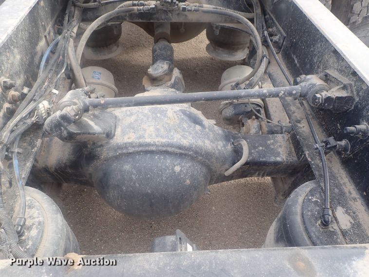 image for item DI7495 2013 Freightliner Cascadia  semi truck