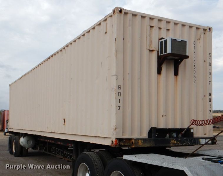 image for item DJ0758 1990 Miller shower trailer