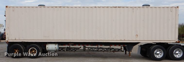 image for item DJ0758 1990 Miller shower trailer