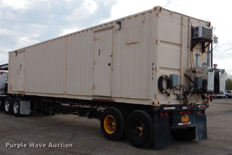 image for item DJ0758 1990 Miller shower trailer