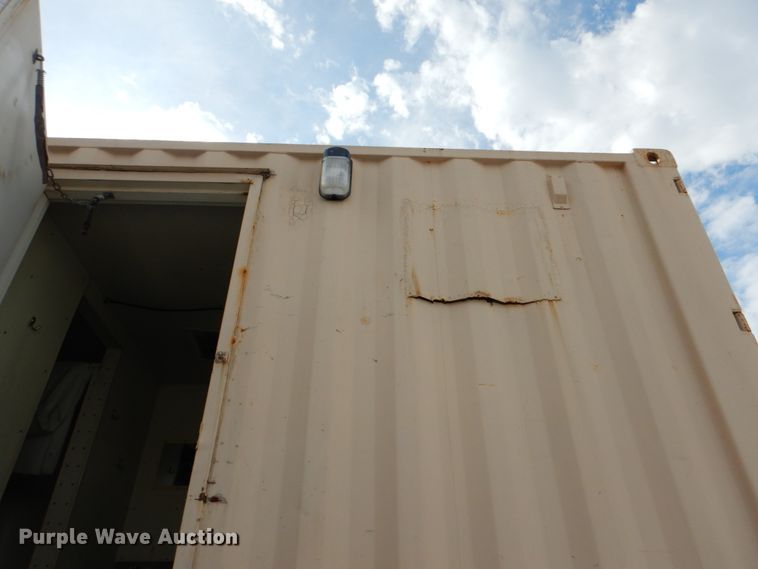 image for item DJ0758 1990 Miller shower trailer