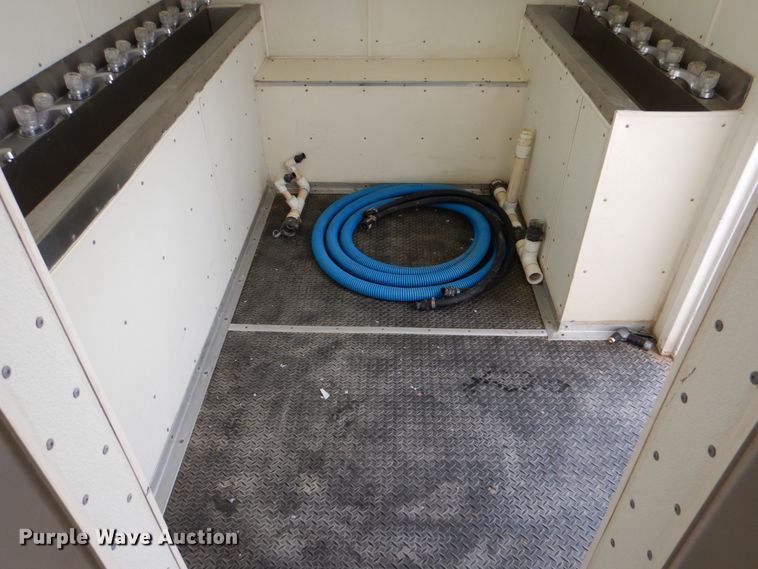 image for item DJ0758 1990 Miller shower trailer