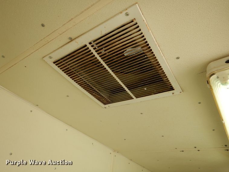 image for item DJ0758 1990 Miller shower trailer