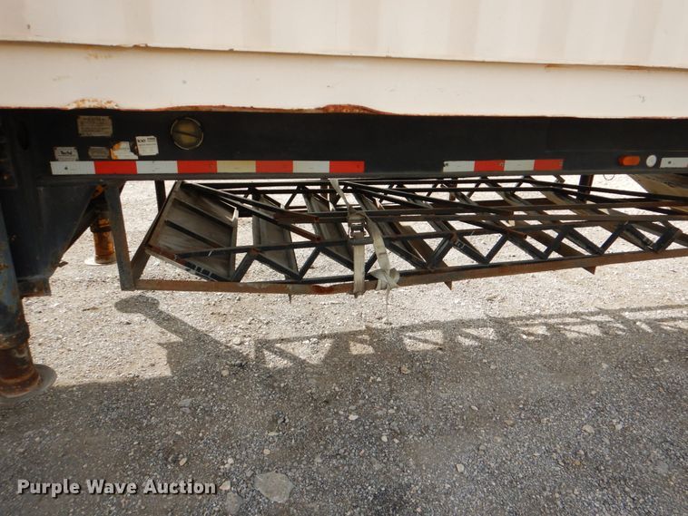 image for item DJ0758 1990 Miller shower trailer