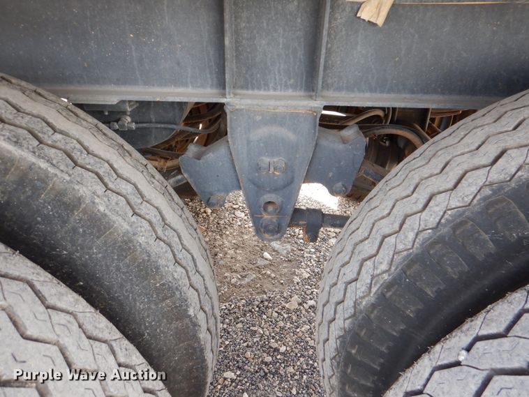 image for item DJ0758 1990 Miller shower trailer