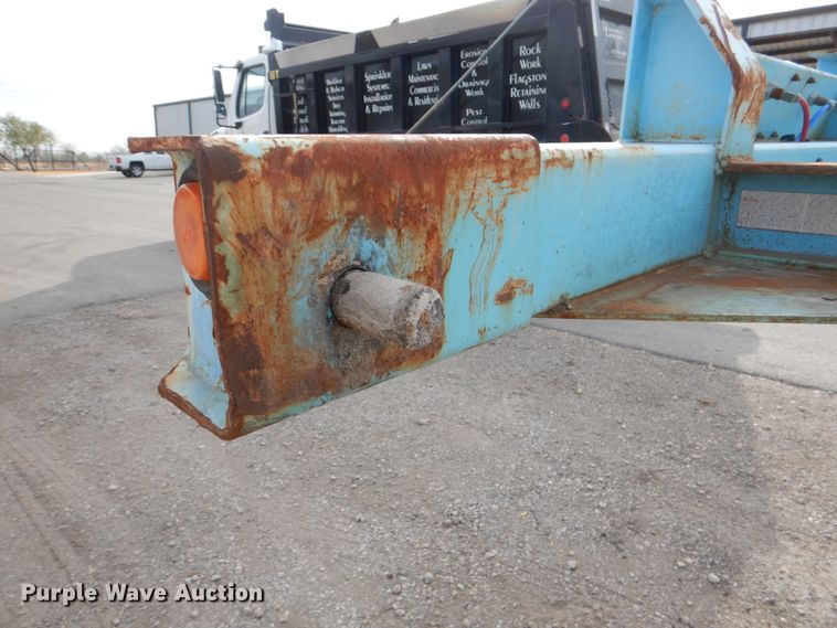 image for item DJ0759 2001 Mecox Sealand CH40GN container trailer