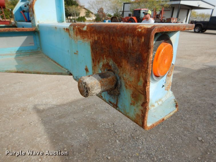 image for item DJ0759 2001 Mecox Sealand CH40GN container trailer