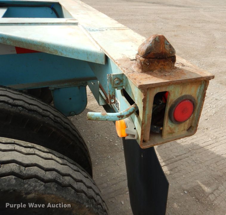 image for item DJ0759 2001 Mecox Sealand CH40GN container trailer