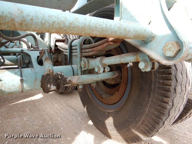 image for item DJ0759 2001 Mecox Sealand CH40GN container trailer