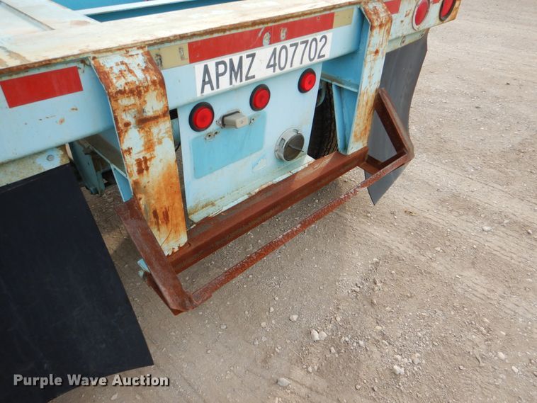 image for item DJ0759 2001 Mecox Sealand CH40GN container trailer