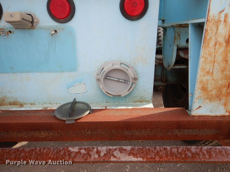 image for item DJ0759 2001 Mecox Sealand CH40GN container trailer