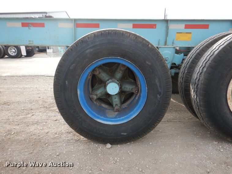 image for item DJ0759 2001 Mecox Sealand CH40GN container trailer