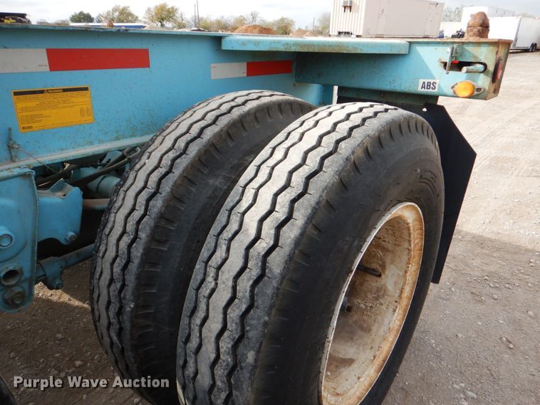 image for item DJ0759 2001 Mecox Sealand CH40GN container trailer