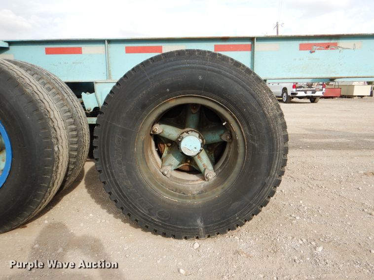 image for item DJ0759 2001 Mecox Sealand CH40GN container trailer
