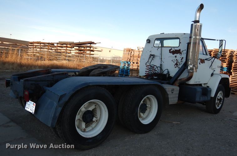 image for item DJ2752 1985 GMC Brigadier  semi truck