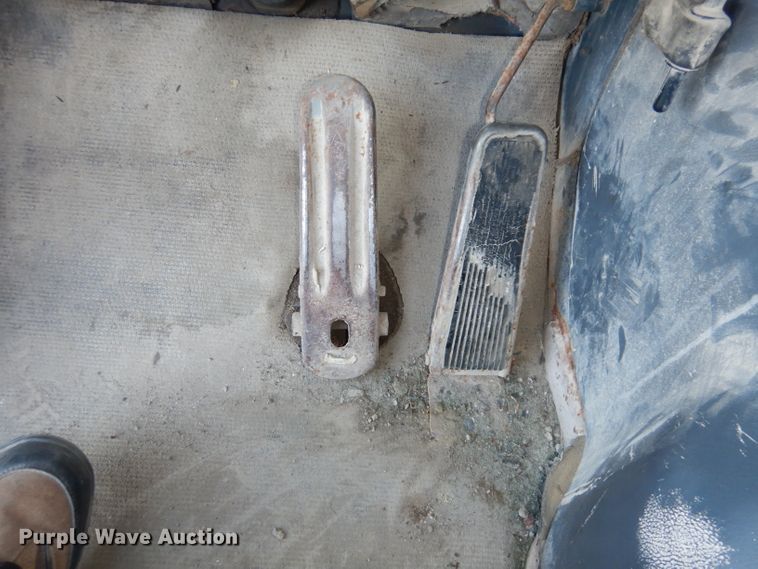 image for item DJ2752 1985 GMC Brigadier  semi truck