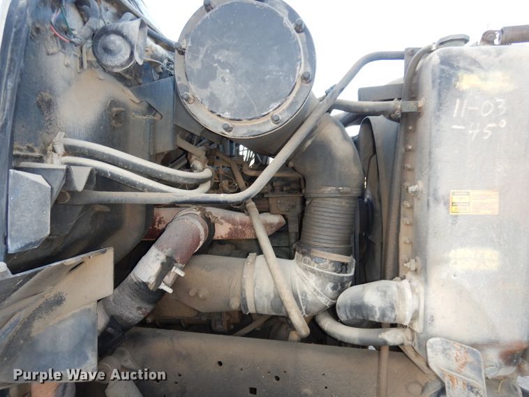 image for item DJ2752 1985 GMC Brigadier  semi truck